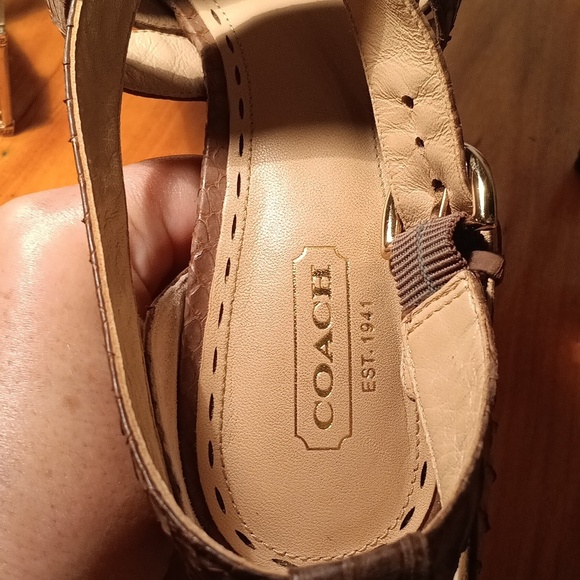 Coach Elegant Brown Strappy Women's Heels Size 8.5 - Picture 7 of 11
